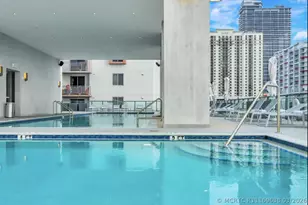 229 SW 9th St, Miami, FL 33130 - Photo 15