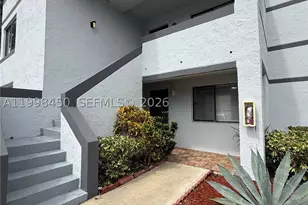 155 Lakeview, Weston, FL 33326 - Photo 1