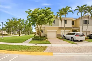 324 NE 194th, Miami, FL 33179 - Photo 1