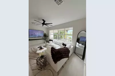 715 SW 4th, Fort Lauderdale, FL 33315 - Photo 1