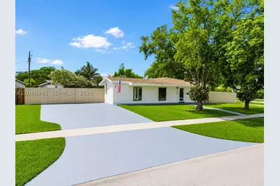 19225 Bel Aire, Cutler Bay, FL 33157 - Photo 1