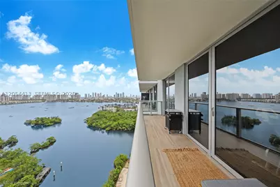 16385 Biscayne #2205, North Miami Beach, FL 33160 - Photo 1