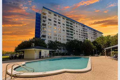 4001 Hillcrest #614, Hollywood, FL 33021 - Photo 1