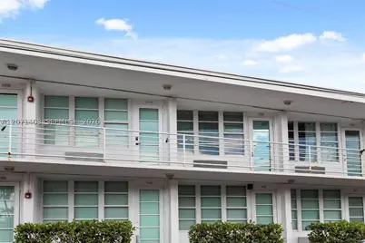 300 74th #15, Miami Beach, FL 33141 - Photo 1