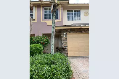 404 SE Bloxham Way, Stuart, FL 34997 - Photo 1