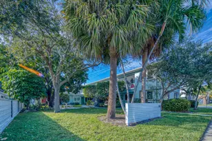 101 S Palmway, Lake Worth, FL 33460 - Photo 1