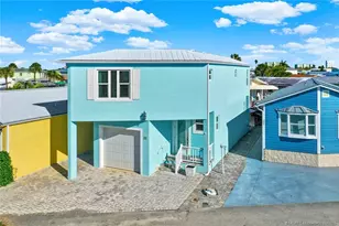 20 Nettles Blvd, Jensen Beach, FL 34957 - Photo 1