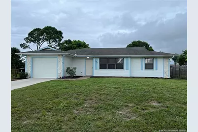 160 SE Lakehurst Drive, Port Saint Lucie, FL 34983 - Photo 1
