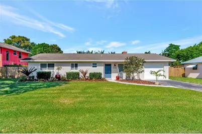 702 Pinegrove Avenue, Jupiter, FL 33458 - Photo 1