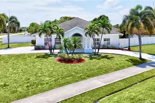 2206 SE Adobe St, Port Saint Lucie, FL 34952 - Photo 1