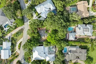 27 Rio Vista Dr, Stuart, FL 34996 - Photo 1