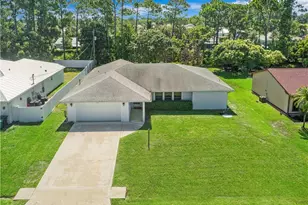 188 SE Crosspoint Dr, Port Saint Lucie, FL 34983 - Photo 1