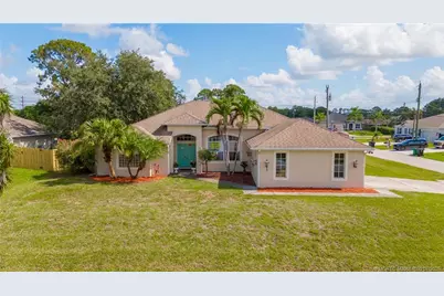 1501 SW Kamchatka Avenue, Port Saint Lucie, FL 34953 - Photo 1