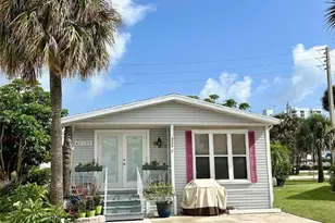 2129 Nettles Blvd, Jensen Beach, FL 34957 - Photo 1