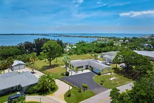 4133 NE Skyline Dr, Jensen Beach, FL 34957 - Photo 1
