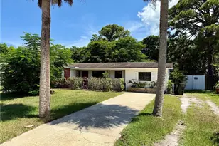 1002 SE 15th Ct, Stuart, FL 34996 - Photo 1