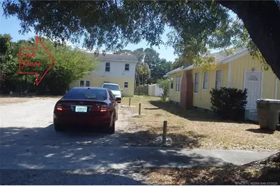 852 SE 14th Street #B, Stuart, FL 34994 - Photo 1