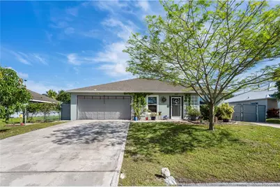 962 SW McElroy Avenue, Port Saint Lucie, FL 34953 - Photo 1