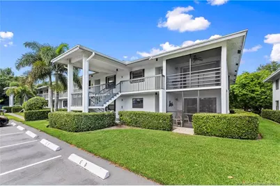 1210 SE Parkview Place #E5, Stuart, FL 34994 - Photo 1