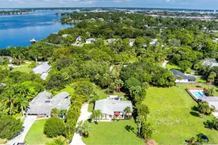 518 SW North Carolina Dr, Stuart, FL 34994 - Photo 1