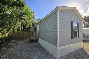 112 NE 18th St, Stuart, FL 34994 - Photo 1