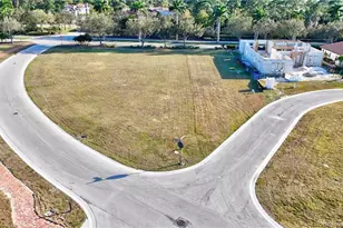 103 SE Via Lago Garda, Port Saint Lucie, FL 34952 - Photo 1
