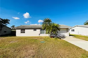 2031 SE Jackson St, Stuart, FL 34997 - Photo 1