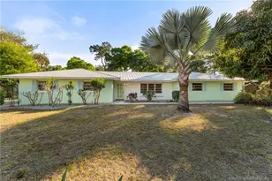 1201 Oak Ave, Fort Pierce, FL 34982 - Photo 1