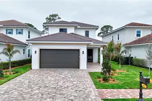 207 SE Via Bisento, Port Saint Lucie, FL 34952 - Photo 1