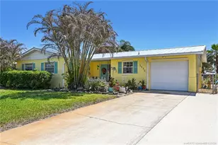 1572 NE 22nd St, Jensen Beach, FL 34957 - Photo 1
