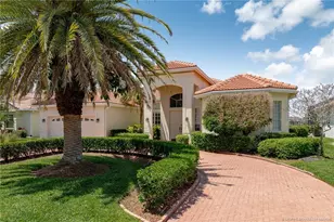 2216 SE Stonehaven Rd, Port Saint Lucie, FL 34952 - Photo 1