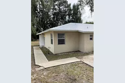 402 S 14th Street #A, Fort Pierce, FL 34950 - Photo 1