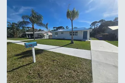5968 SE Avalon Drive, Stuart, FL 34997 - Photo 1
