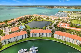 13 Harbour Isle Dr W, Fort Pierce, FL 34949 - Photo 1