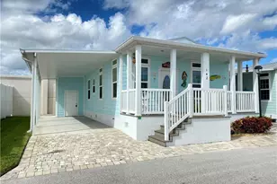 142 NE Coastal Dr, Jensen Beach, FL 34957 - Photo 1