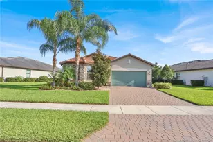466 SE Vallarta Dr, Port Saint Lucie, FL 34984 - Photo 1