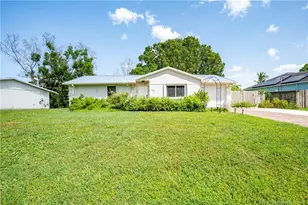 537 NW Sagamore Terrace, Port Saint Lucie, FL 34983 - Photo 1