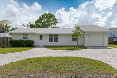 8300 SE Camellia Drive, Hobe Sound, FL 33455 - Photo 1