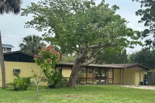 1651 SE 8th St, Stuart, FL 34996 - Photo 1