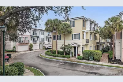 560 NW 39th Circle #560, Boca Raton, FL 33431 - Photo 1