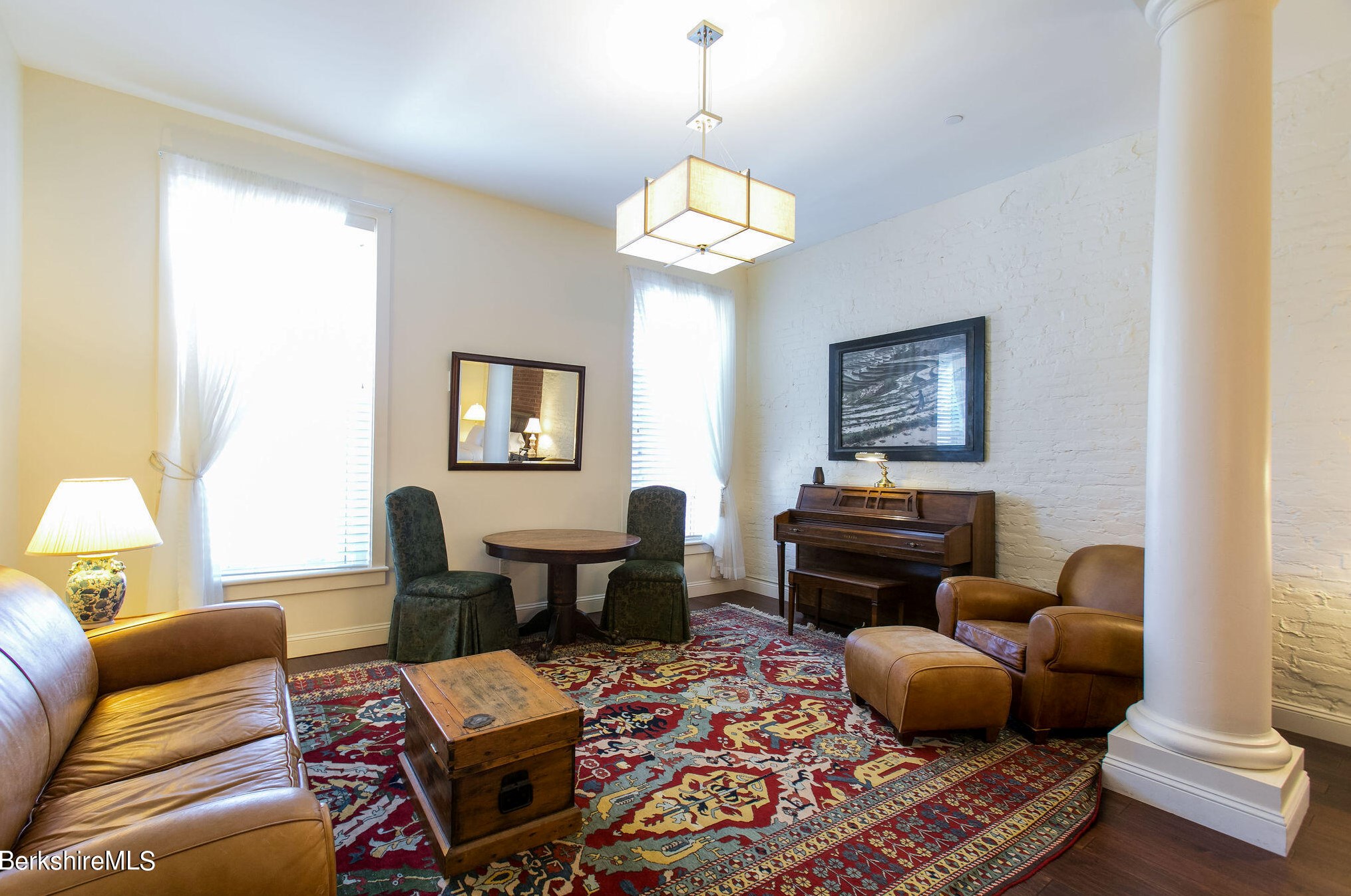 281 Main St, Alford MA 01230-6109 exterior