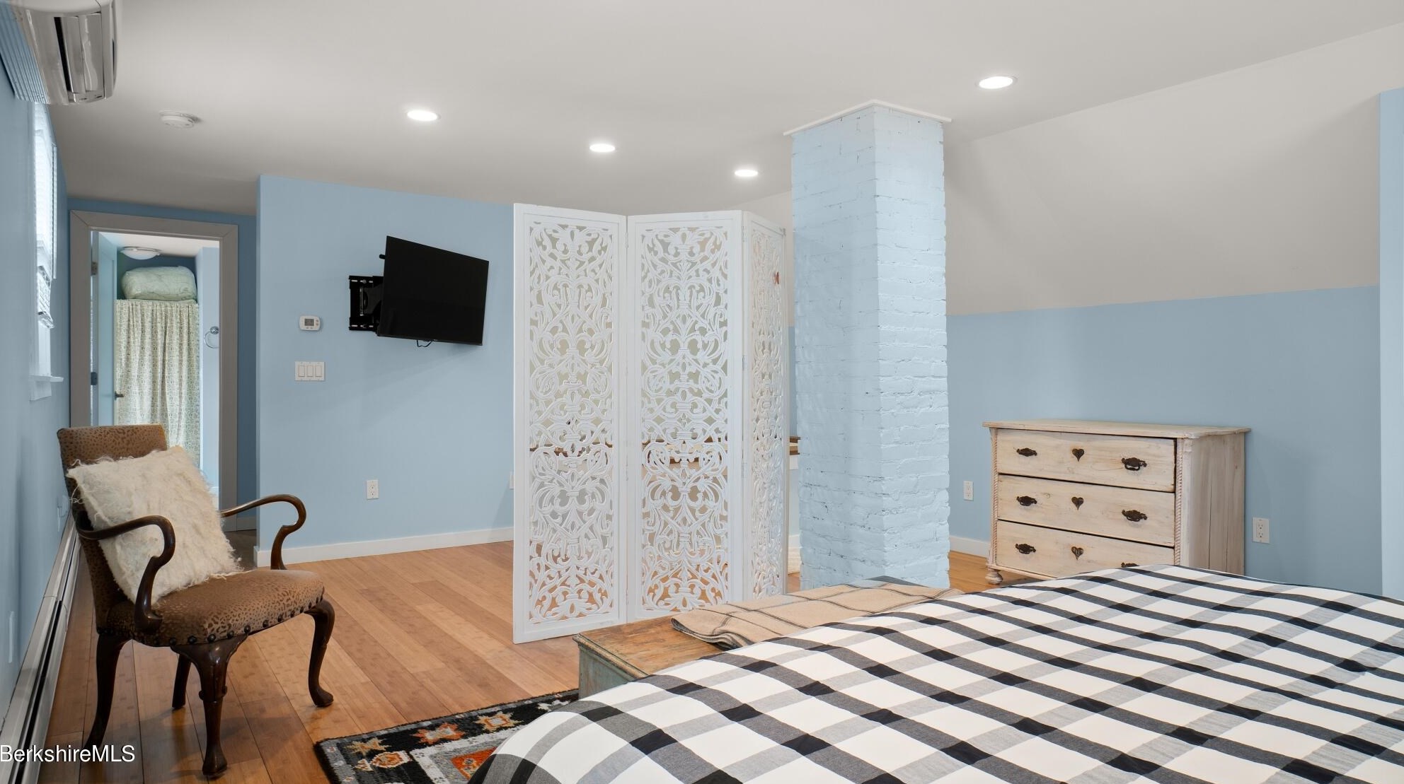 24 Manville St, Alford MA 01230-1912 exterior