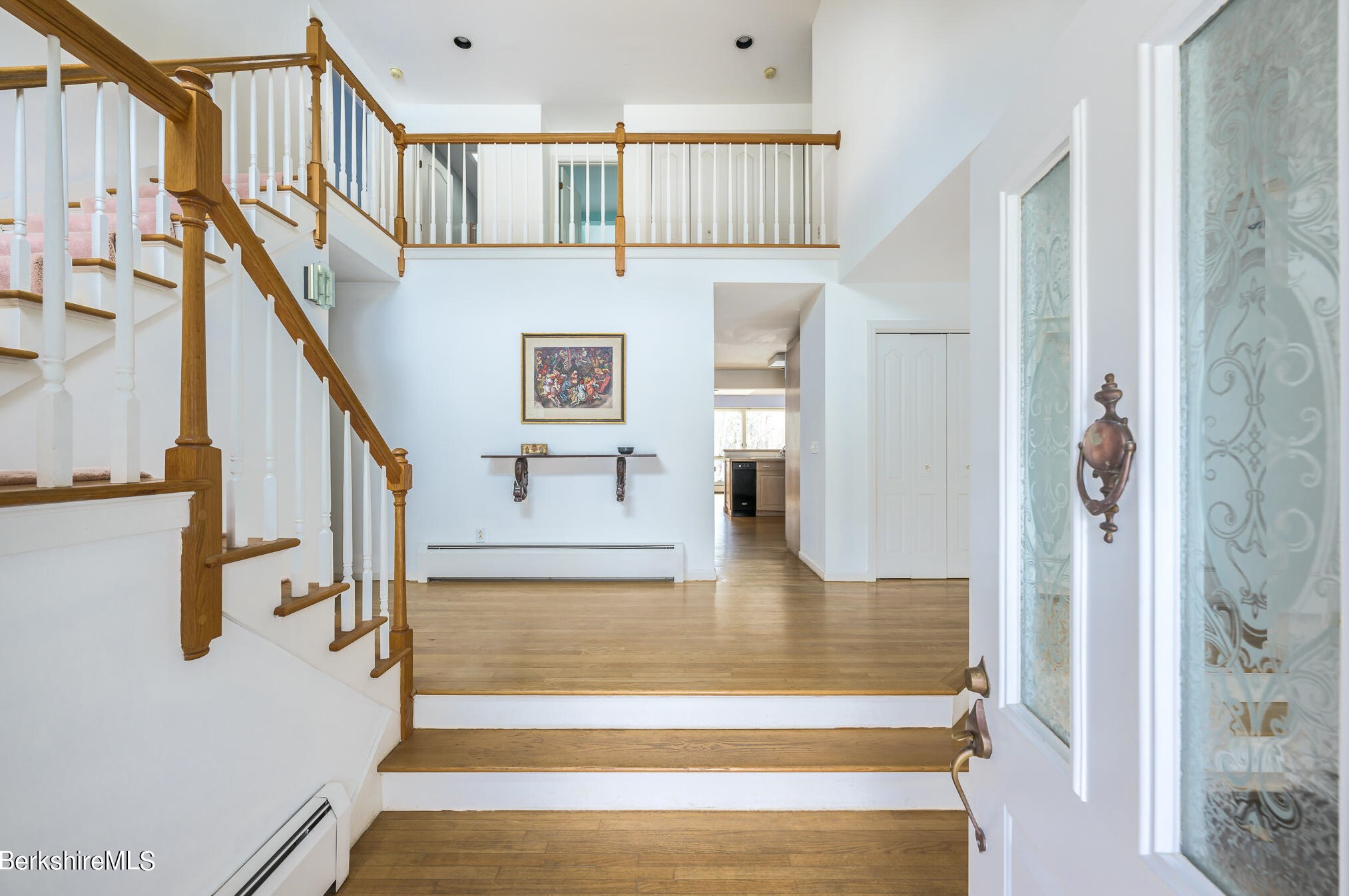 3 Woodland Cir, Pittsfield MA 01201-5793 exterior