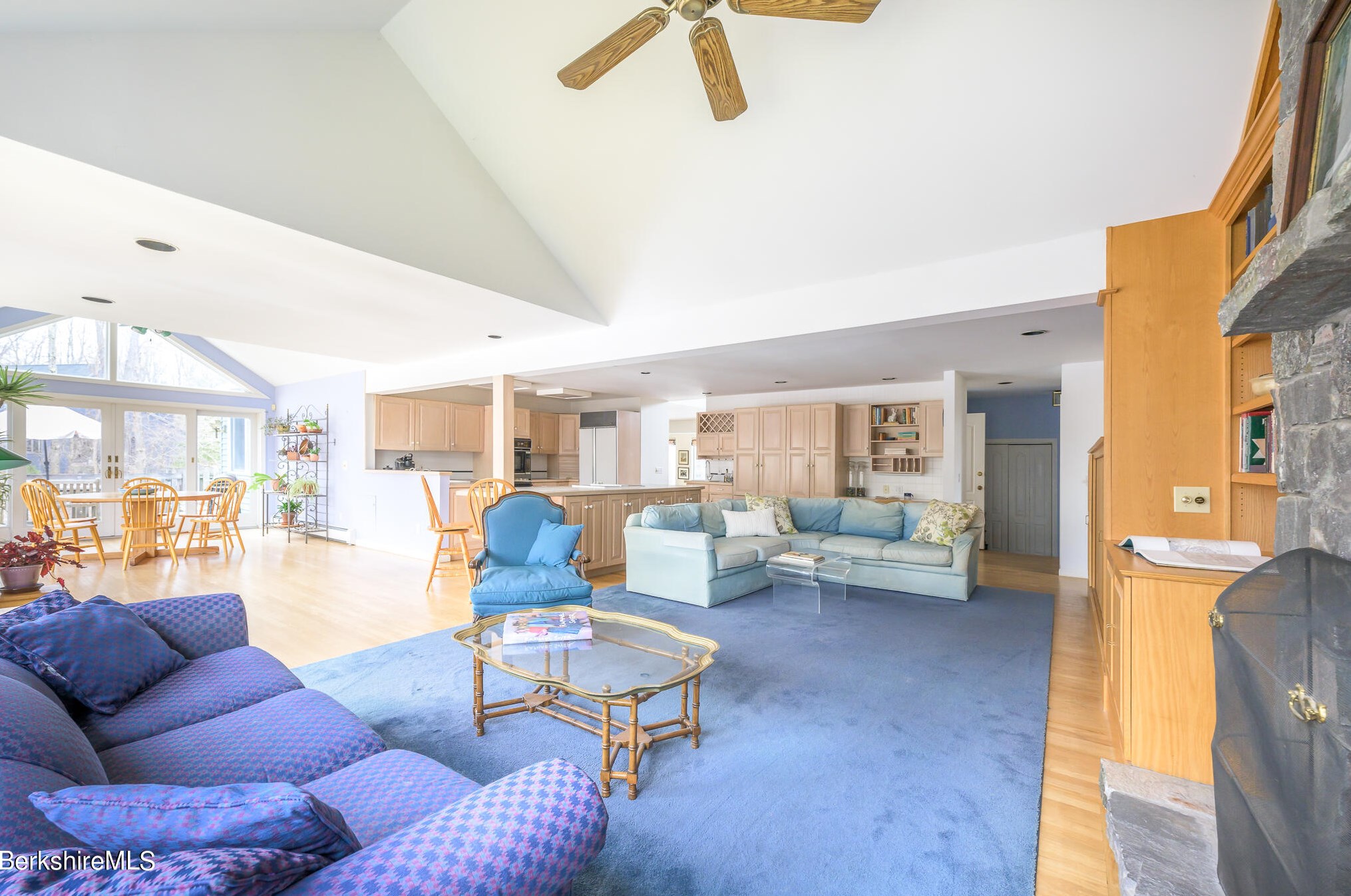 3 Woodland Cir, Pittsfield MA 01201-5793 exterior