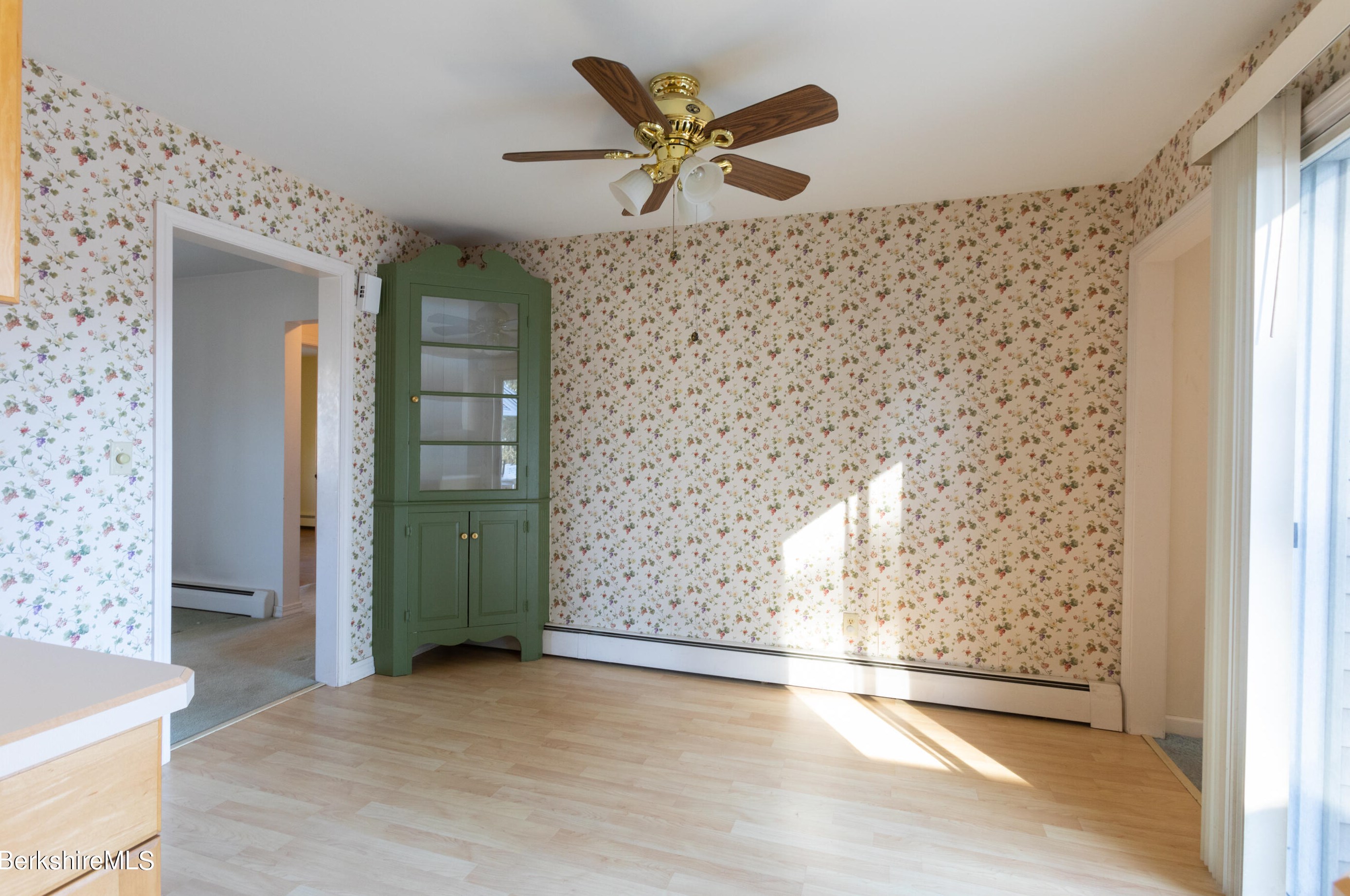 42 Lillian St, Pittsfield MA 01201-5652 exterior