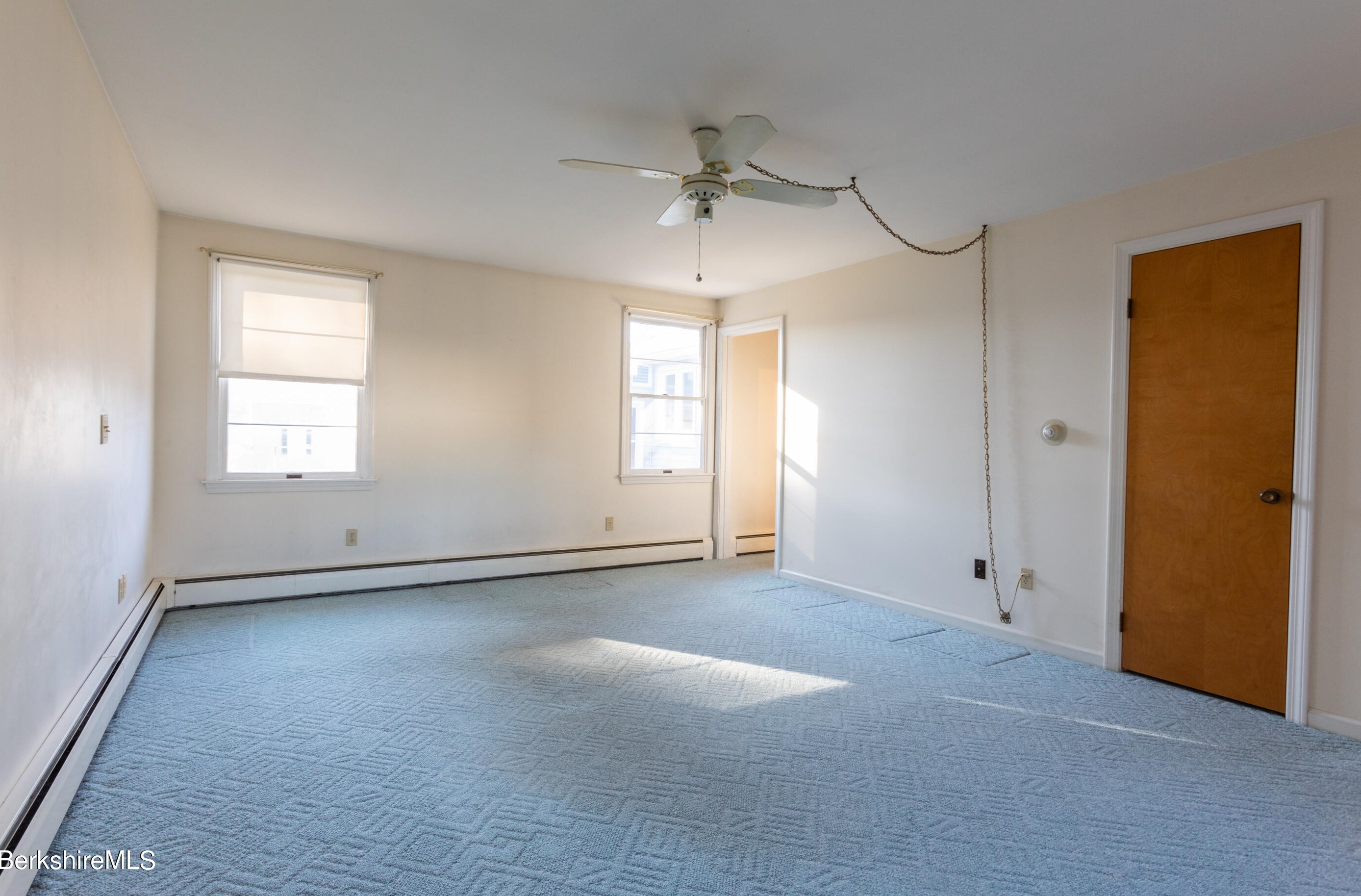 42 Lillian St, Pittsfield MA 01201-5652 exterior