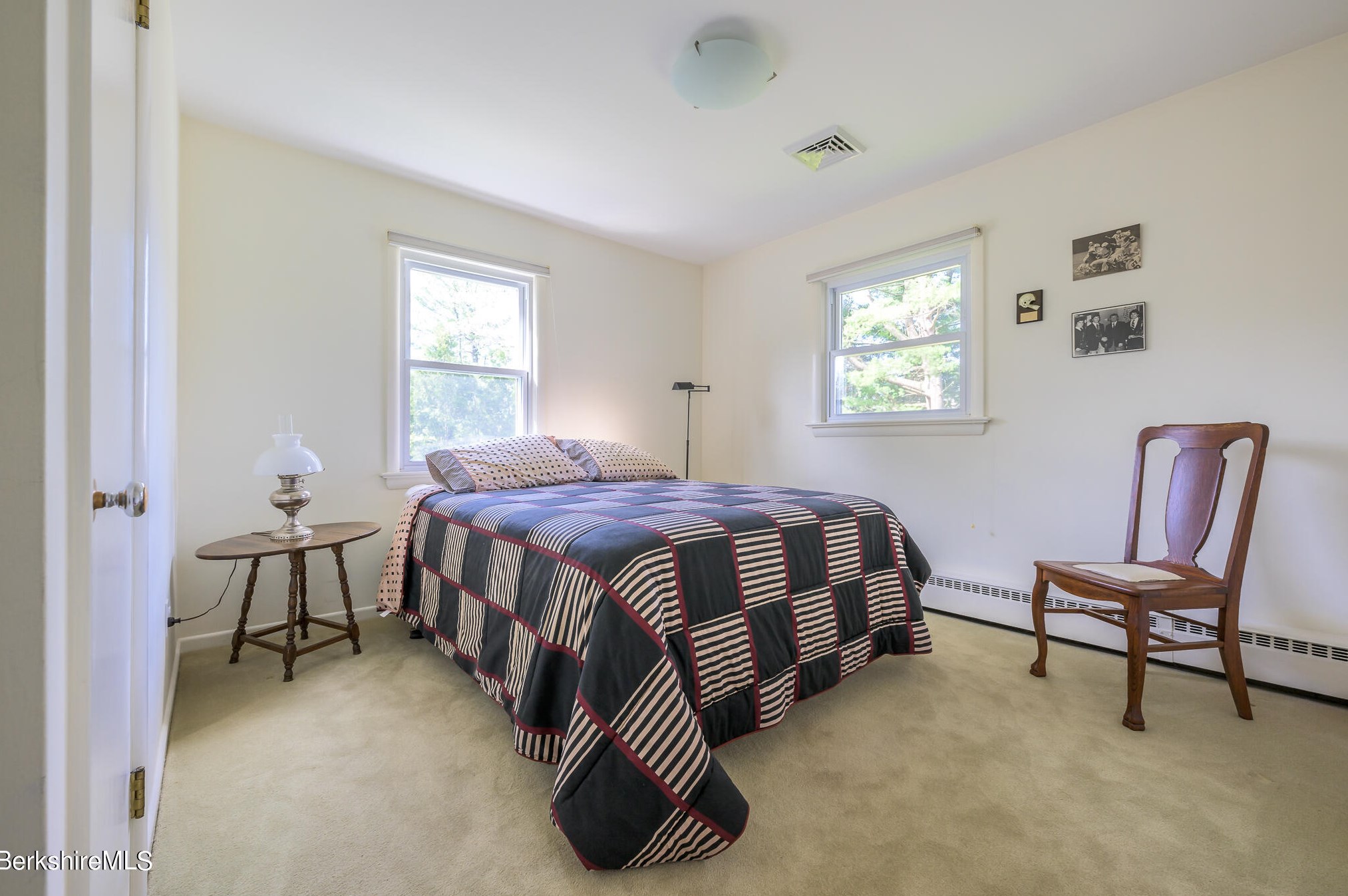 29 Valentine Rd, Pittsfield MA 01201-3042 exterior