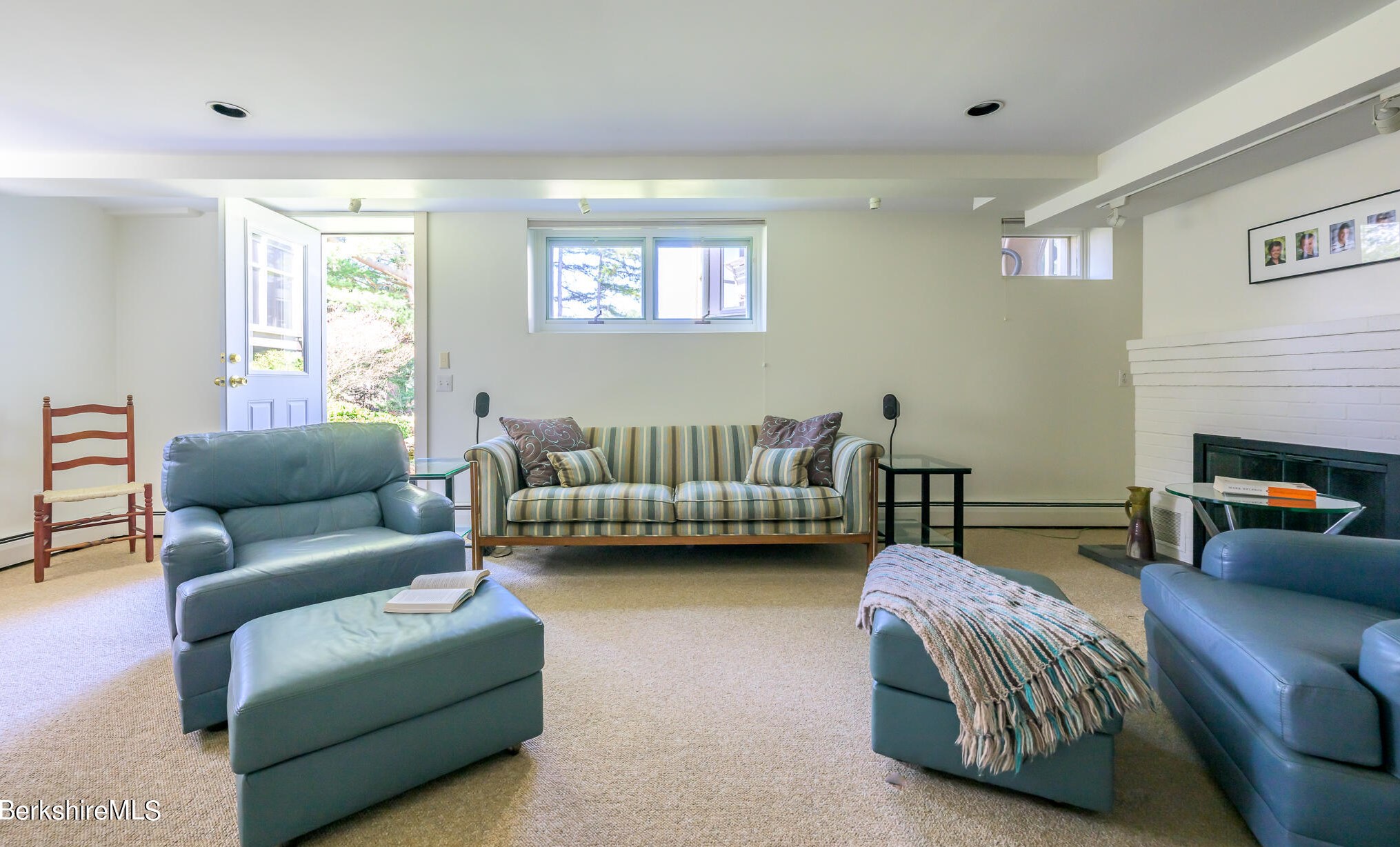 29 Valentine Rd, Pittsfield MA 01201-3042 exterior