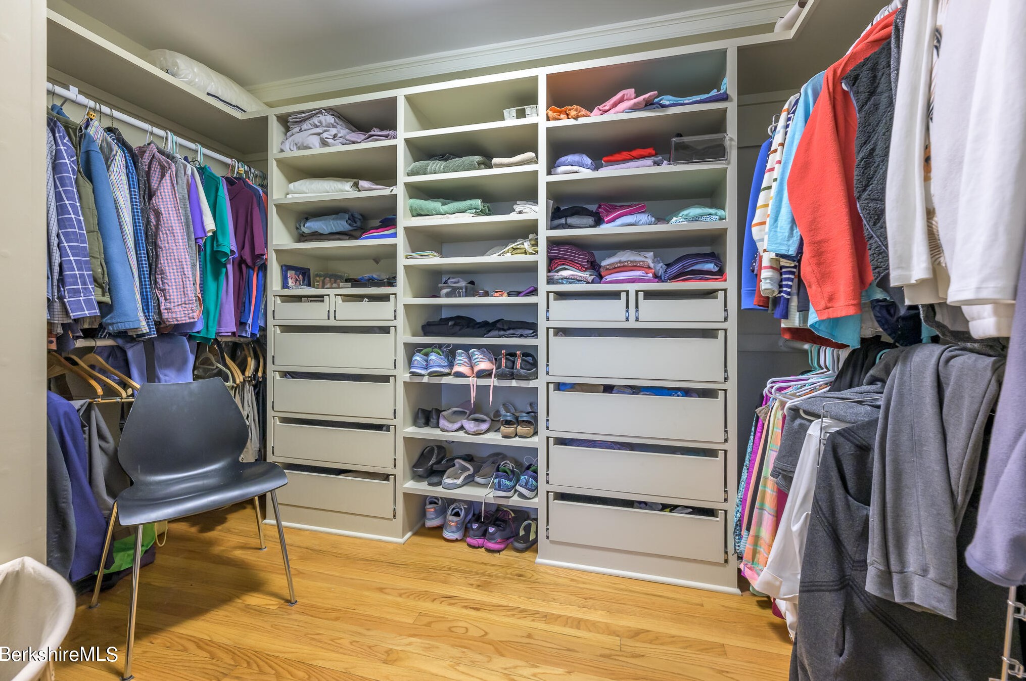 29 Valentine Rd, Pittsfield MA 01201-3042 exterior