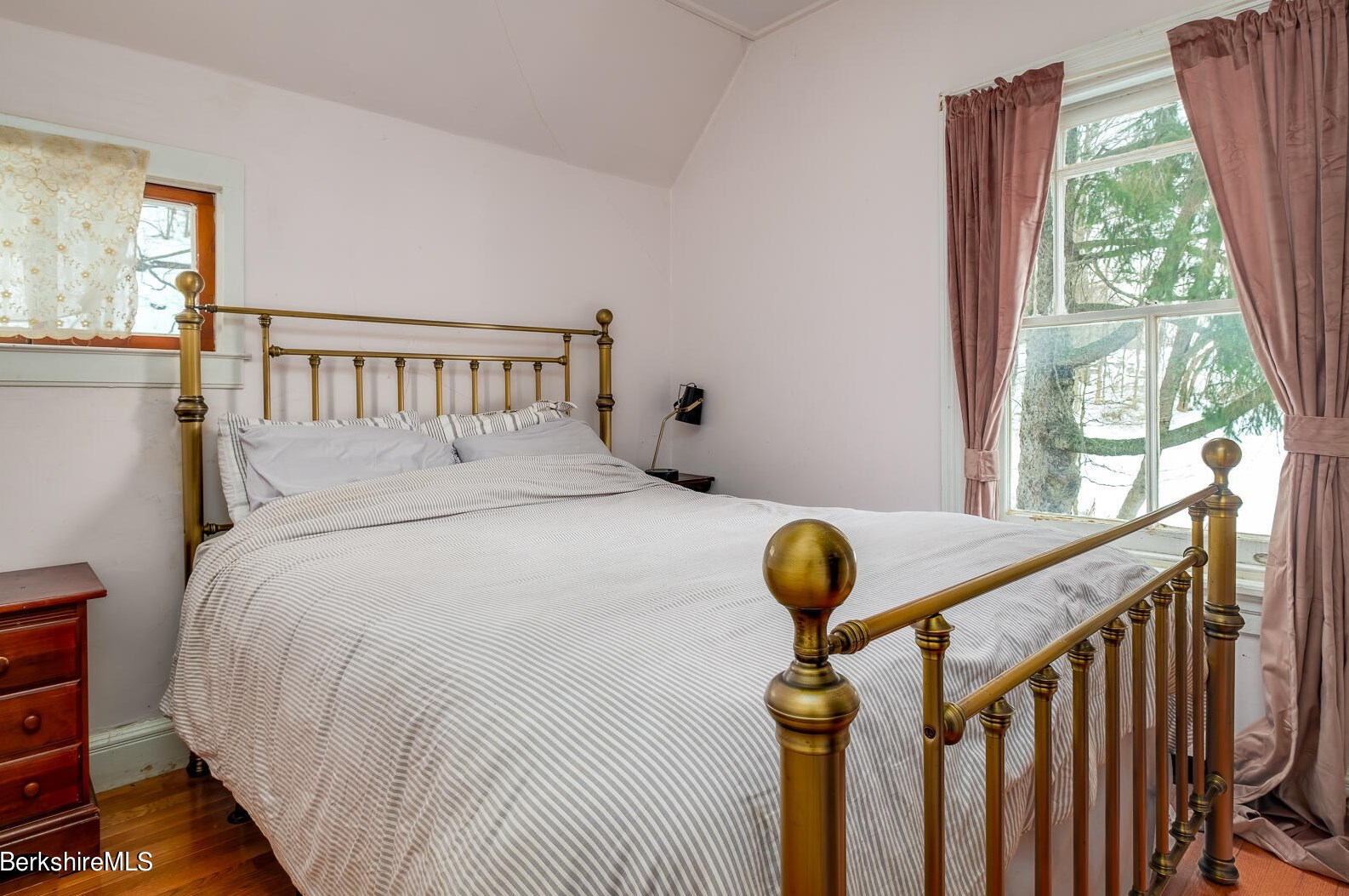 168 Main St, Clarksburg MA 01247-0033 exterior